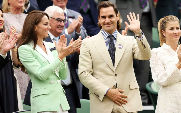 HD wallpaper of attendees applauding at Wimbledon 2023, featuring tennis theme for desktop background.
