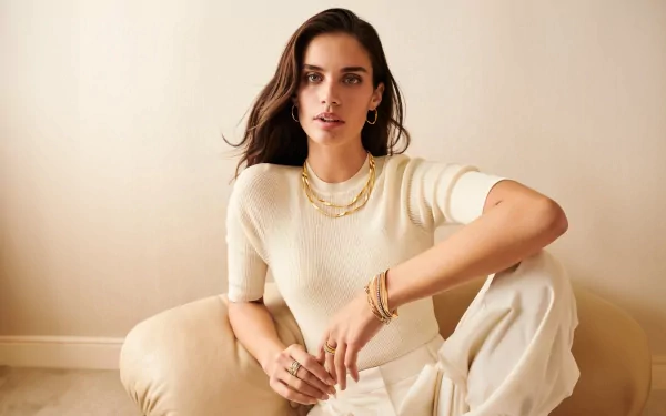  Sara Sampaio for Marco Bicego, Fall 2023