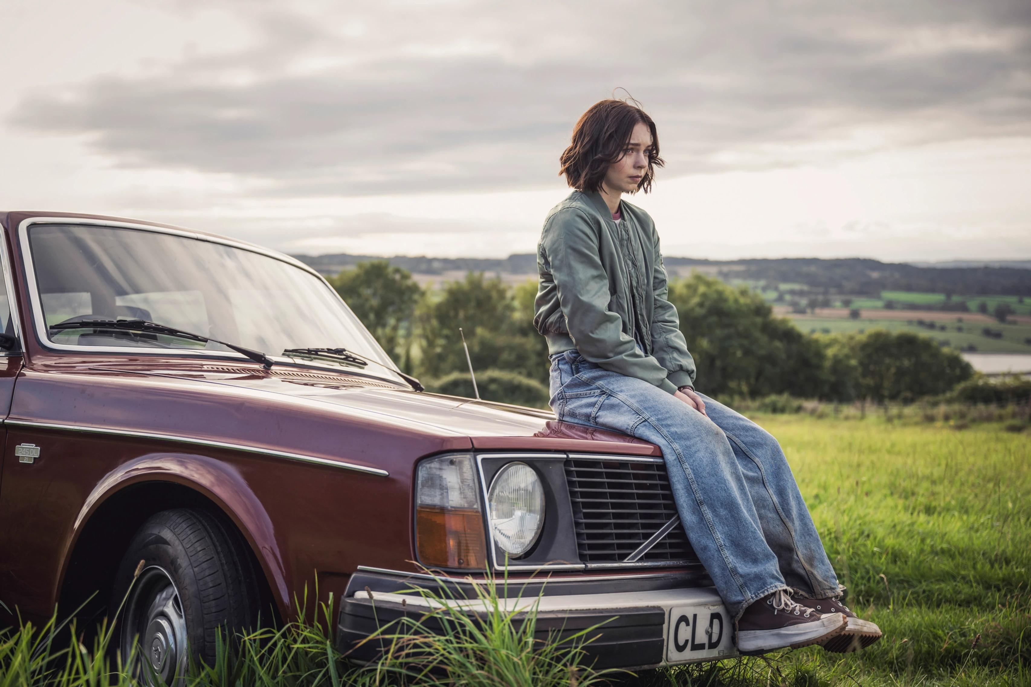 A Good Girl's Guide to Murder HD Wallpaper: Suspenseful Serenity on the ...