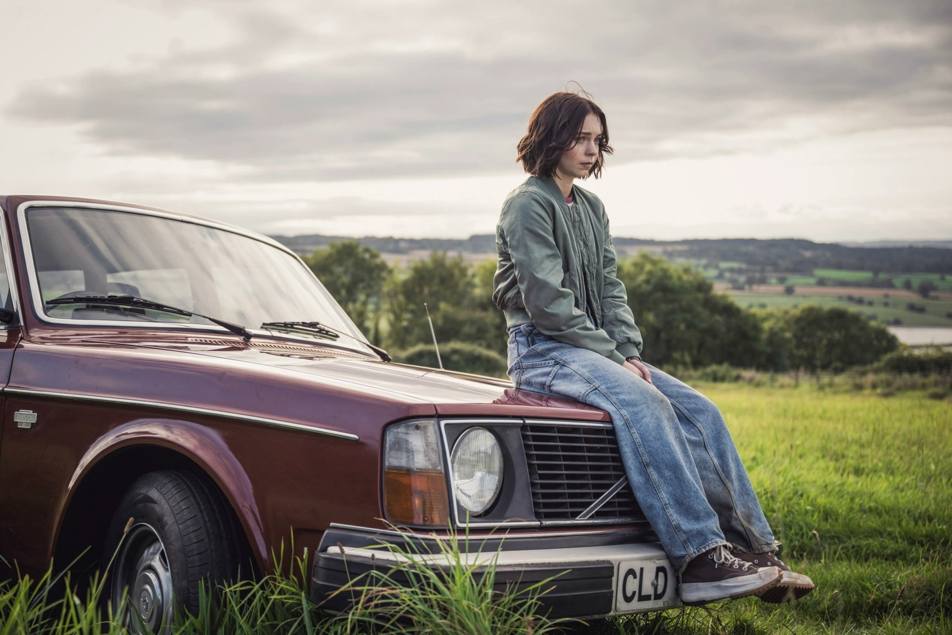 HD desktop wallpaper featuring themes from the TV show A Good Girl's Guide to Murder, blending mystery and intrigue into a visually captivating background.