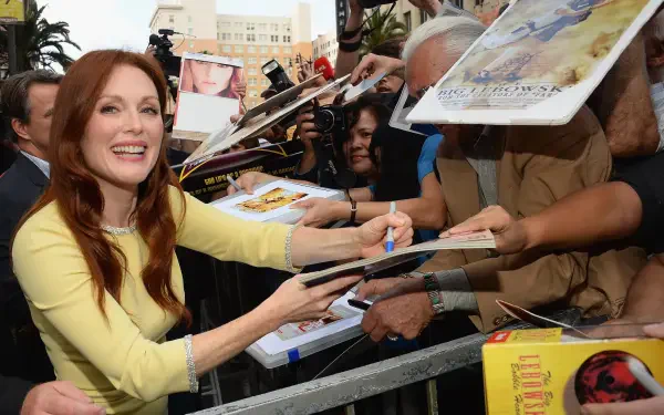  Julianne Moore