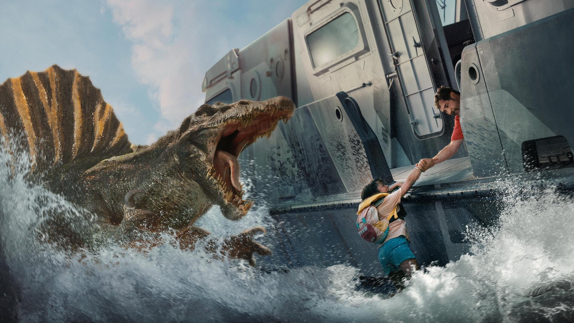 Jurassic World Rebirth 4K Ultra HD PC desktop wallpaper and background: roaring dinosaur bursts from turbulent water beside a damaged transport as a rescuer reaches for a stranded person.