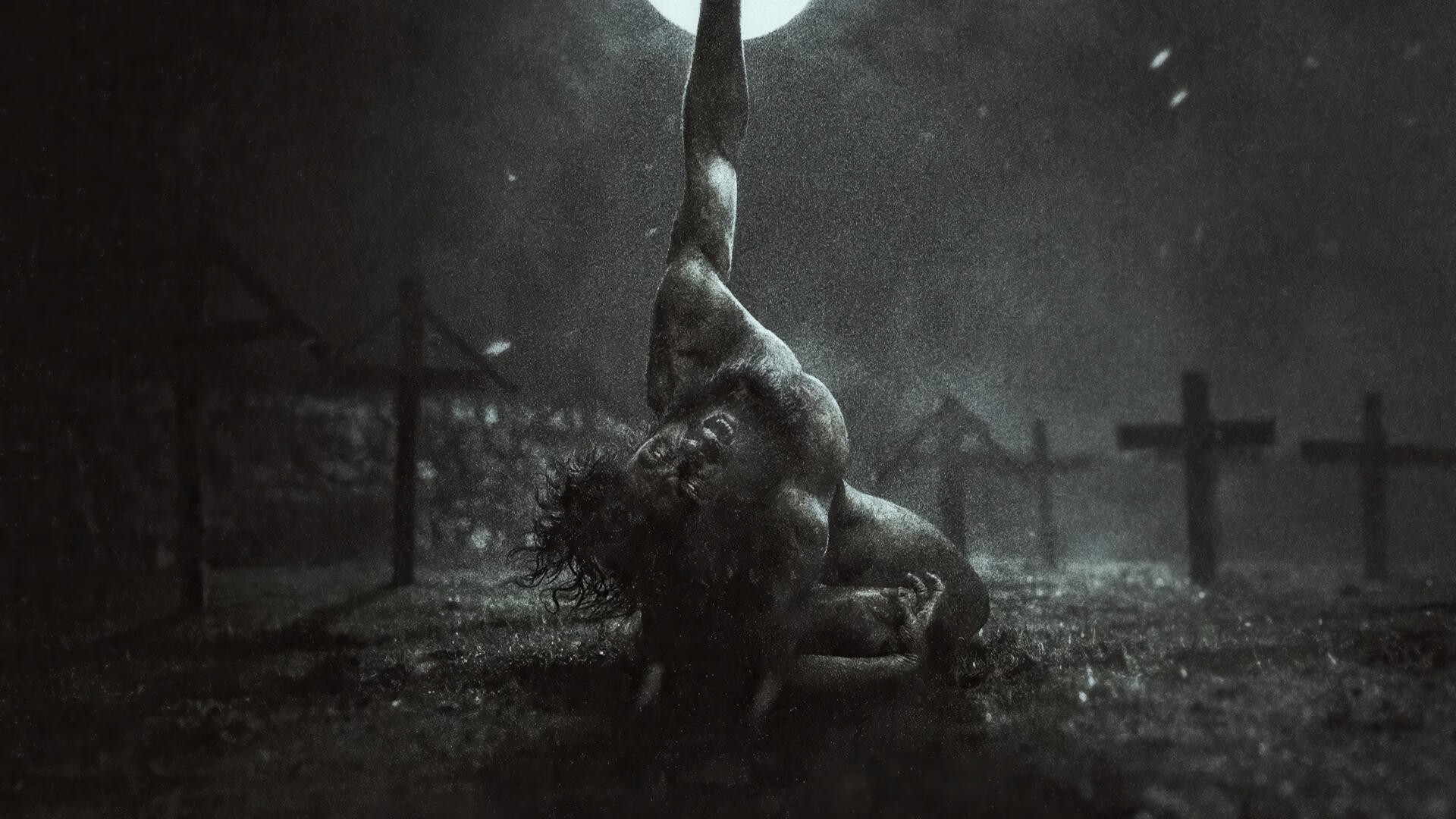 Werwulf 4K Ultra HD PC desktop wallpaper: monochrome horror scene of a werewolf clawing up from a muddy grave under a full moon amid rain and crosses.