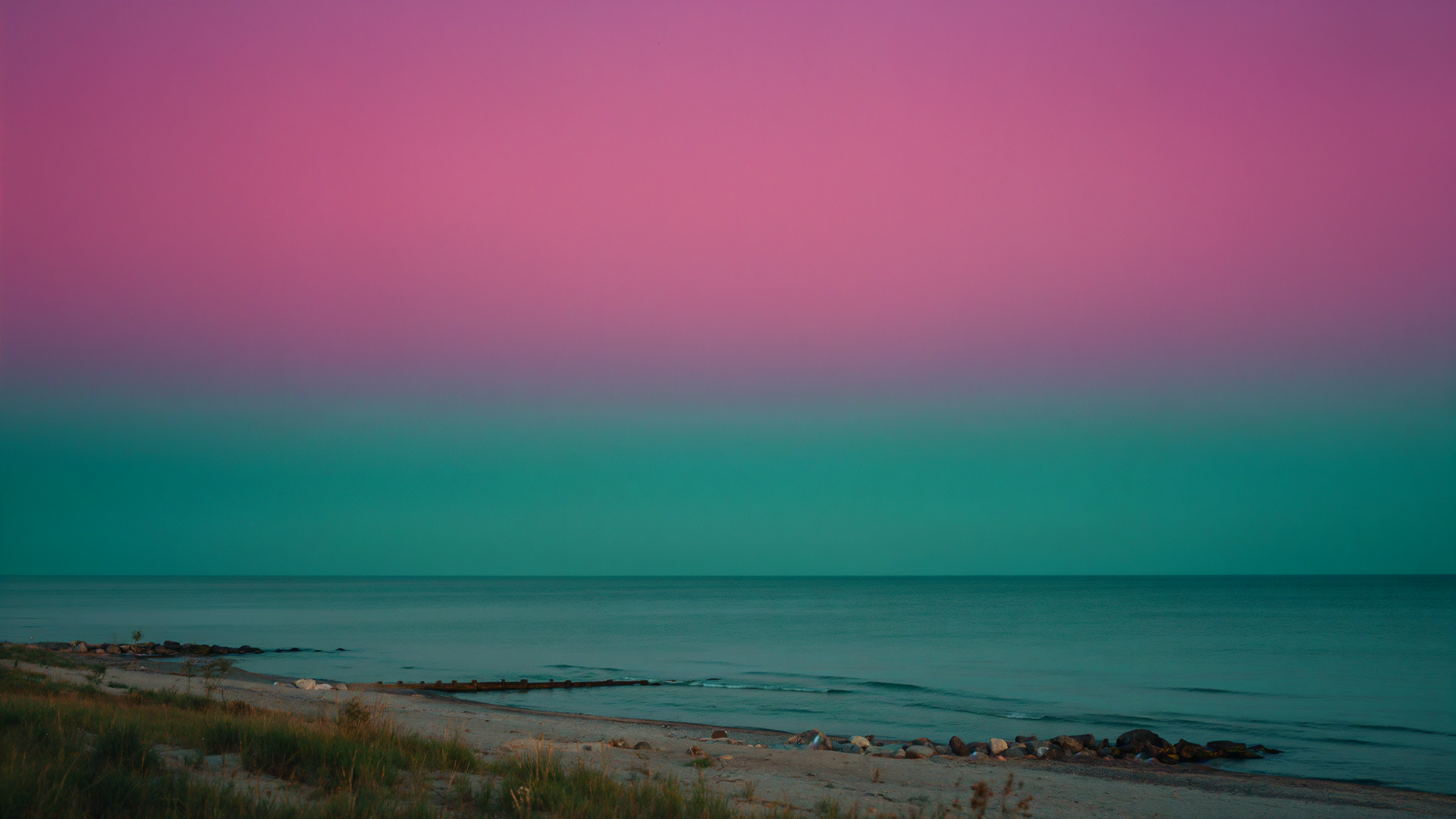 End-of-summer seascape: tranquil ocean meeting a teal-to-pink gradient sky — 4K Ultra HD PC desktop wallpaper and background.