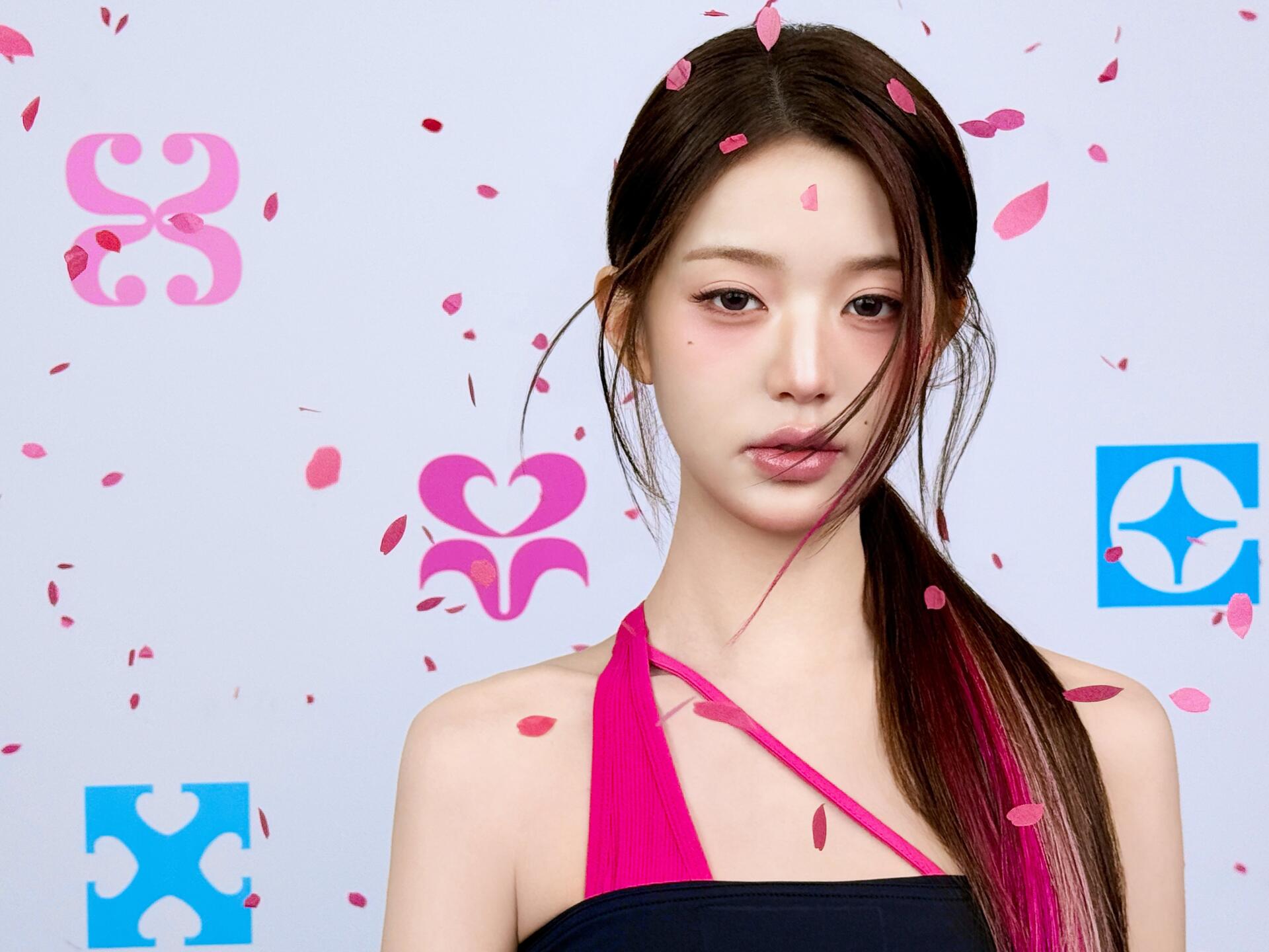 IVE Jang Wonyoung portrait in a pink top with floral graphics, Looks Can Kill 4K Ultra HD desktop wallpaper