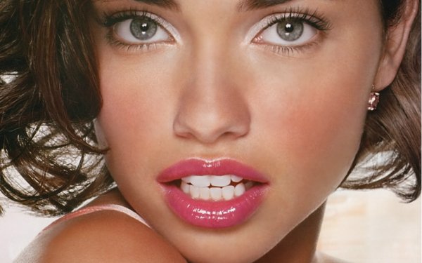 Celebrity Adriana Lima HD Wallpaper | Background Image