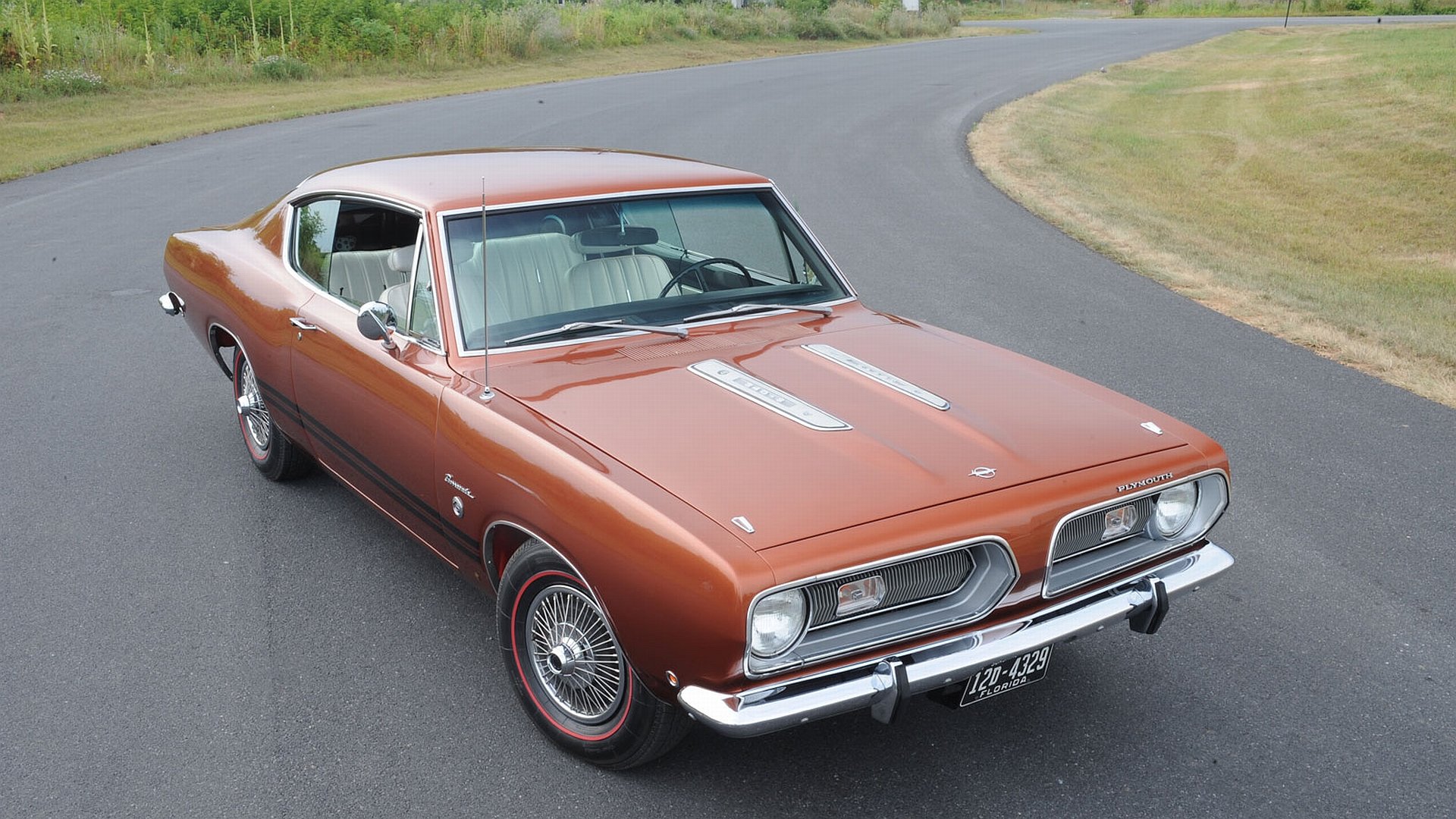 Download Vehicle Plymouth HD Wallpaper