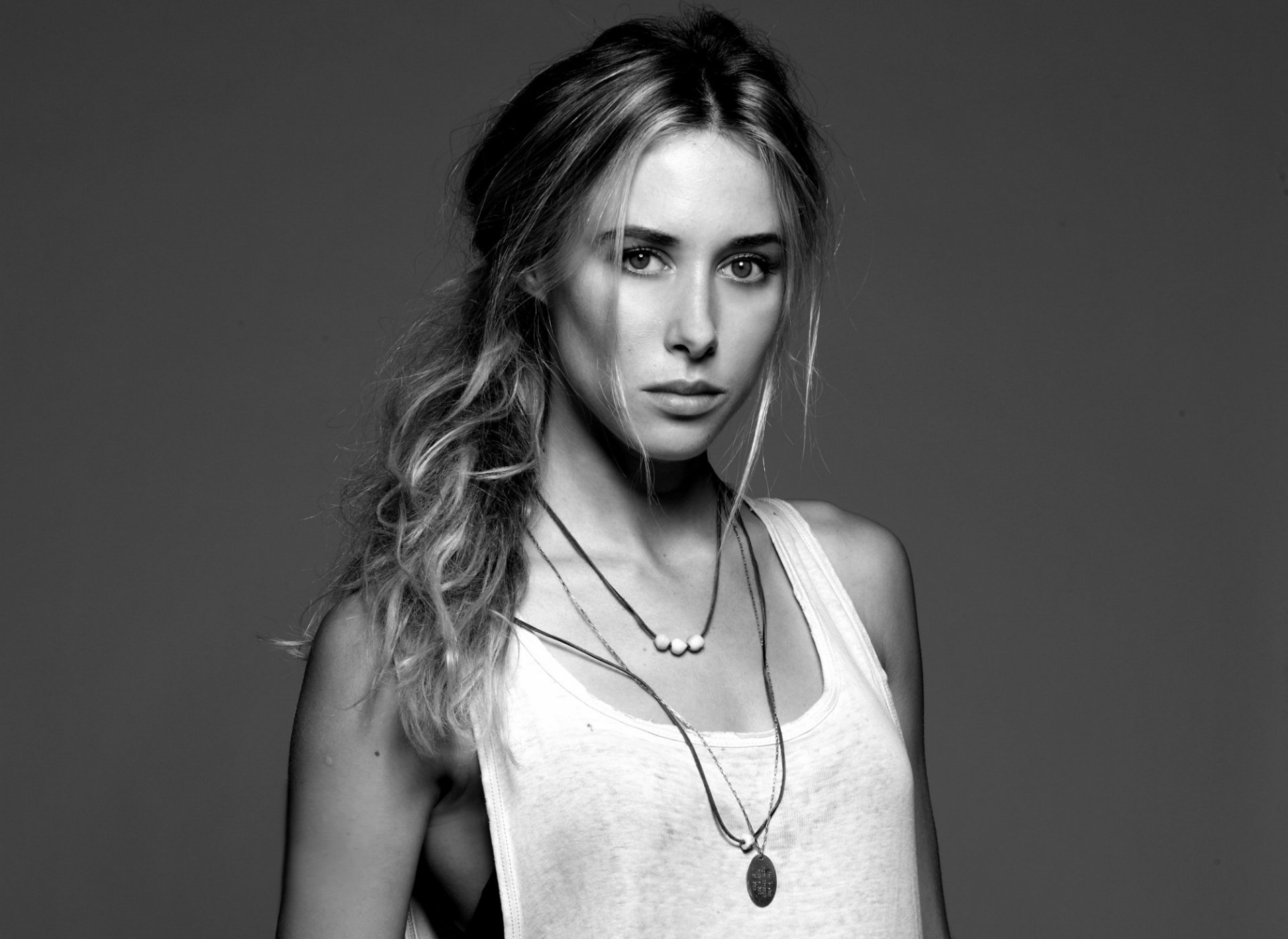 11+ Gillian Zinser Wallpaper - Swanty Gallery