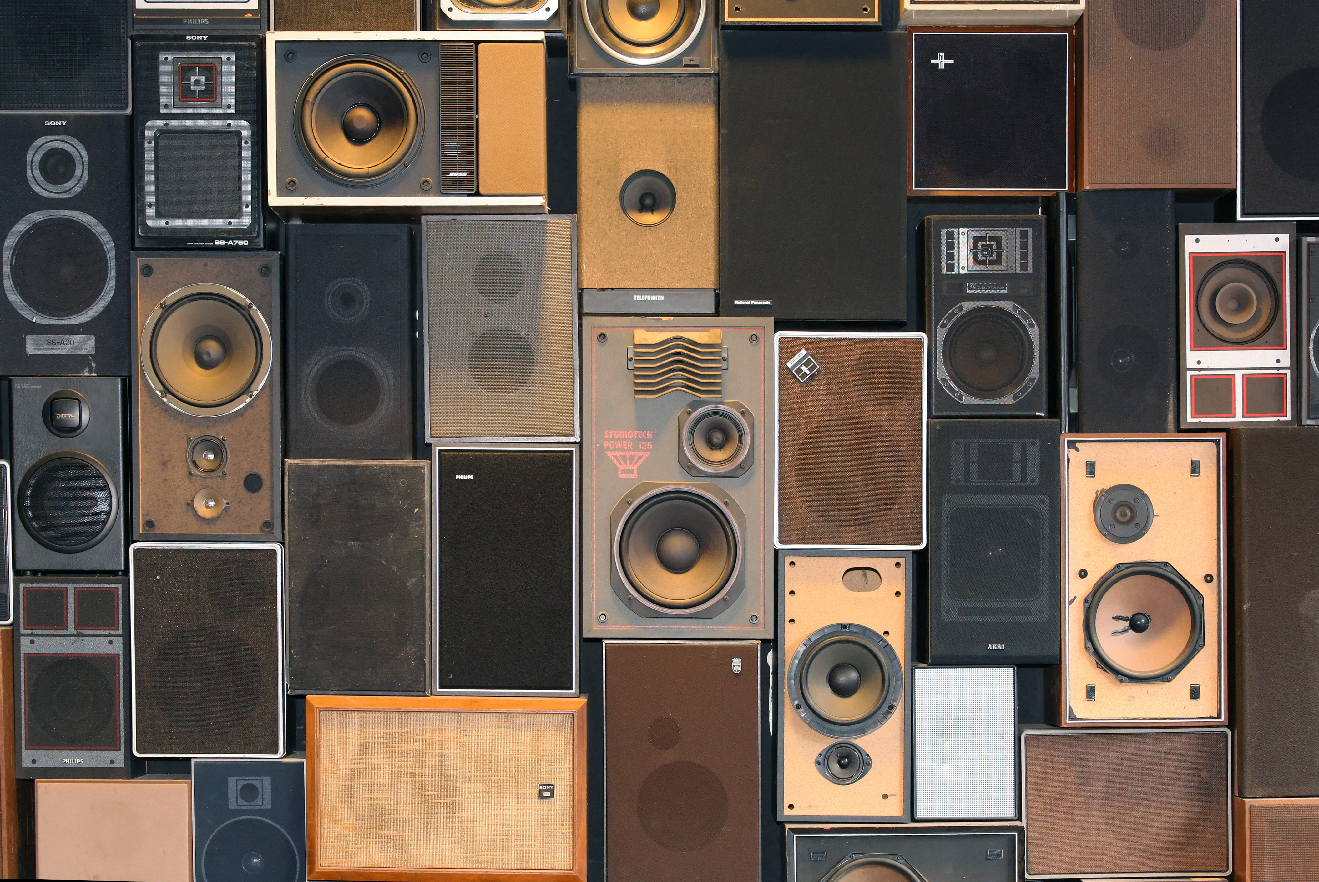 music speakers wallpaper