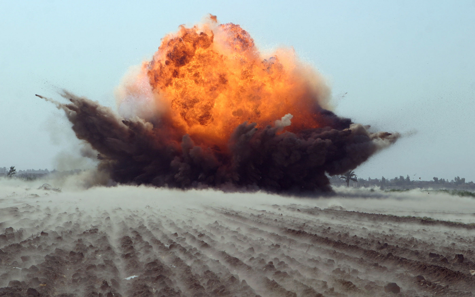Military Explosion HD Wallpaper | Background Image