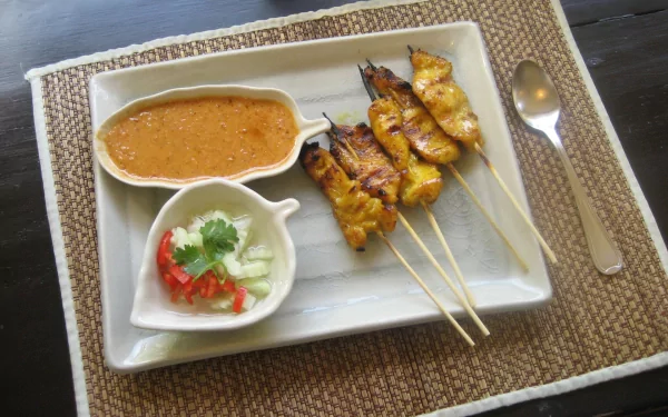  Satay Chicken Skewers with dipping sauce for lunch or dinner