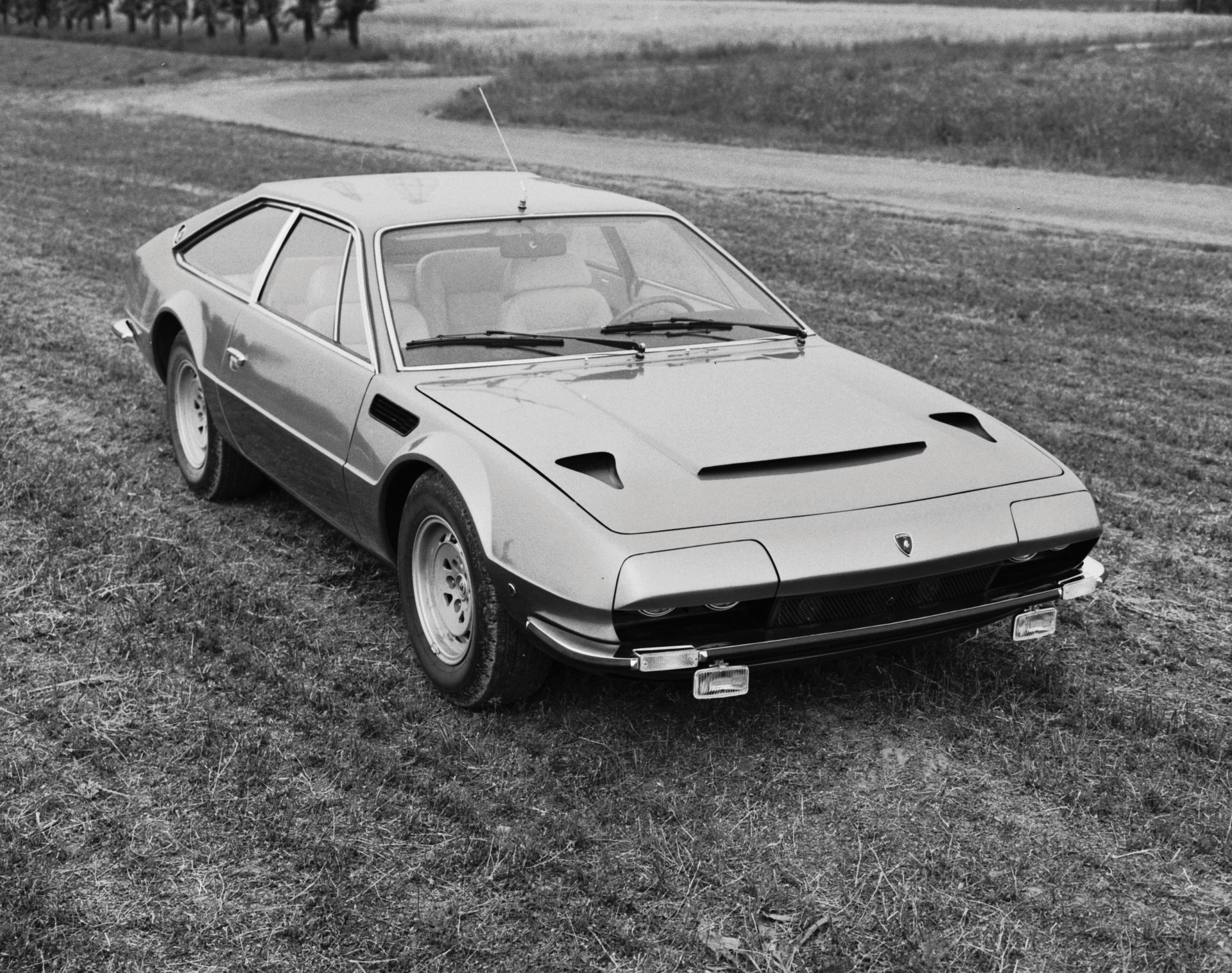 Download Vehicle Lamborghini Jarama HD Wallpaper