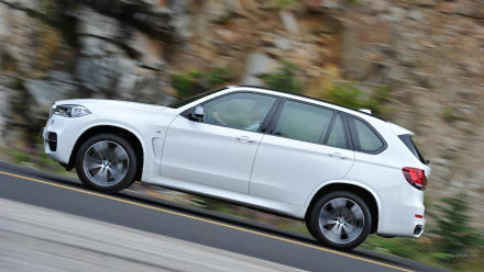 vehicle 2014 BMW X5 M50d HD Desktop Wallpaper | Background Image