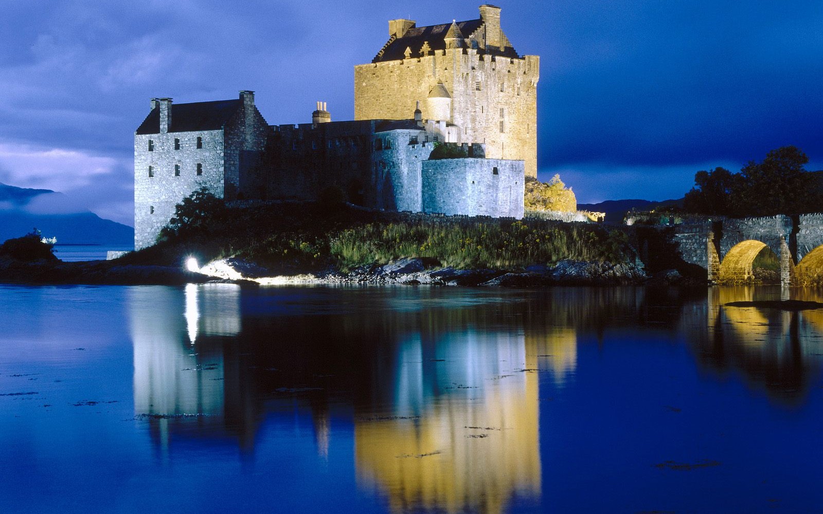 Man Made Eilean Donan Castle HD Wallpaper | Background Image