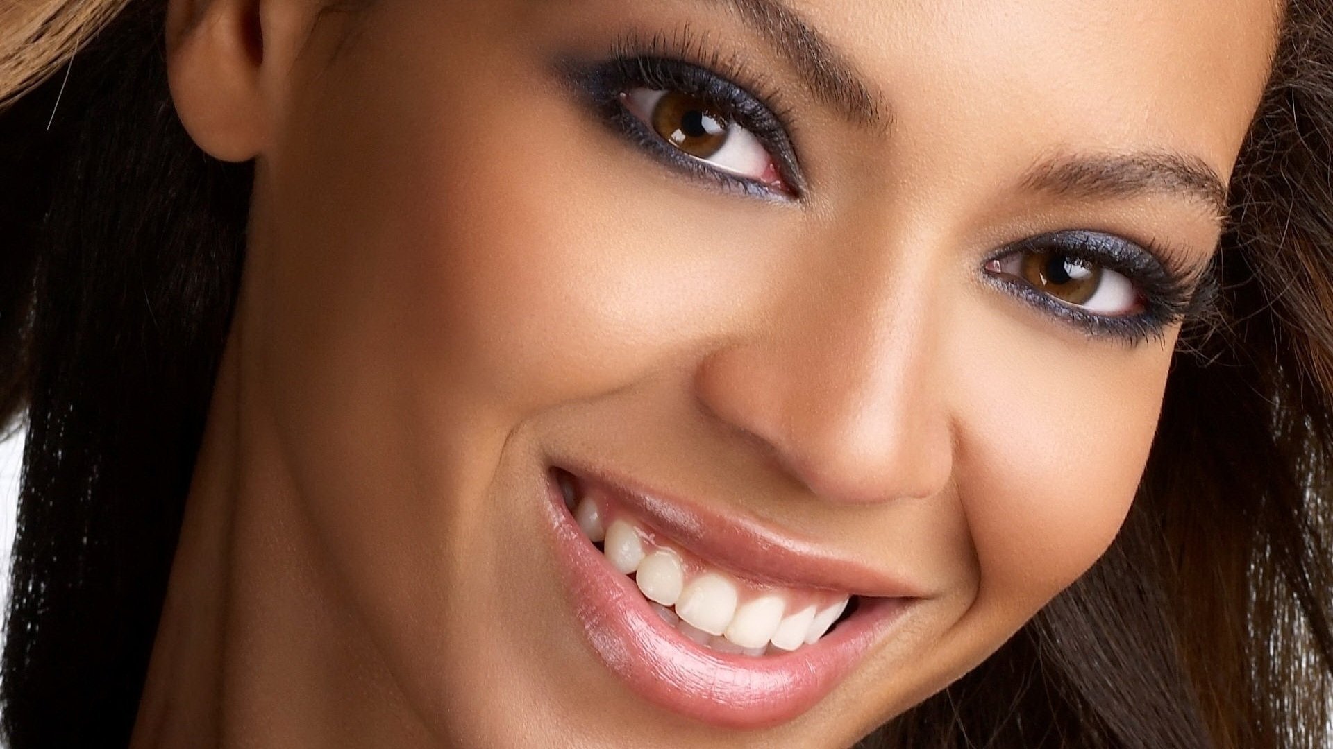 Download Music Beyoncé HD Wallpaper