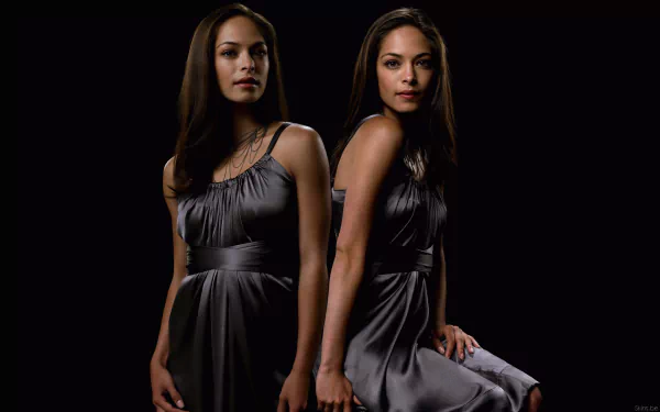 Celebrity Kristin Kreuk HD Desktop Wallpaper | Background Image