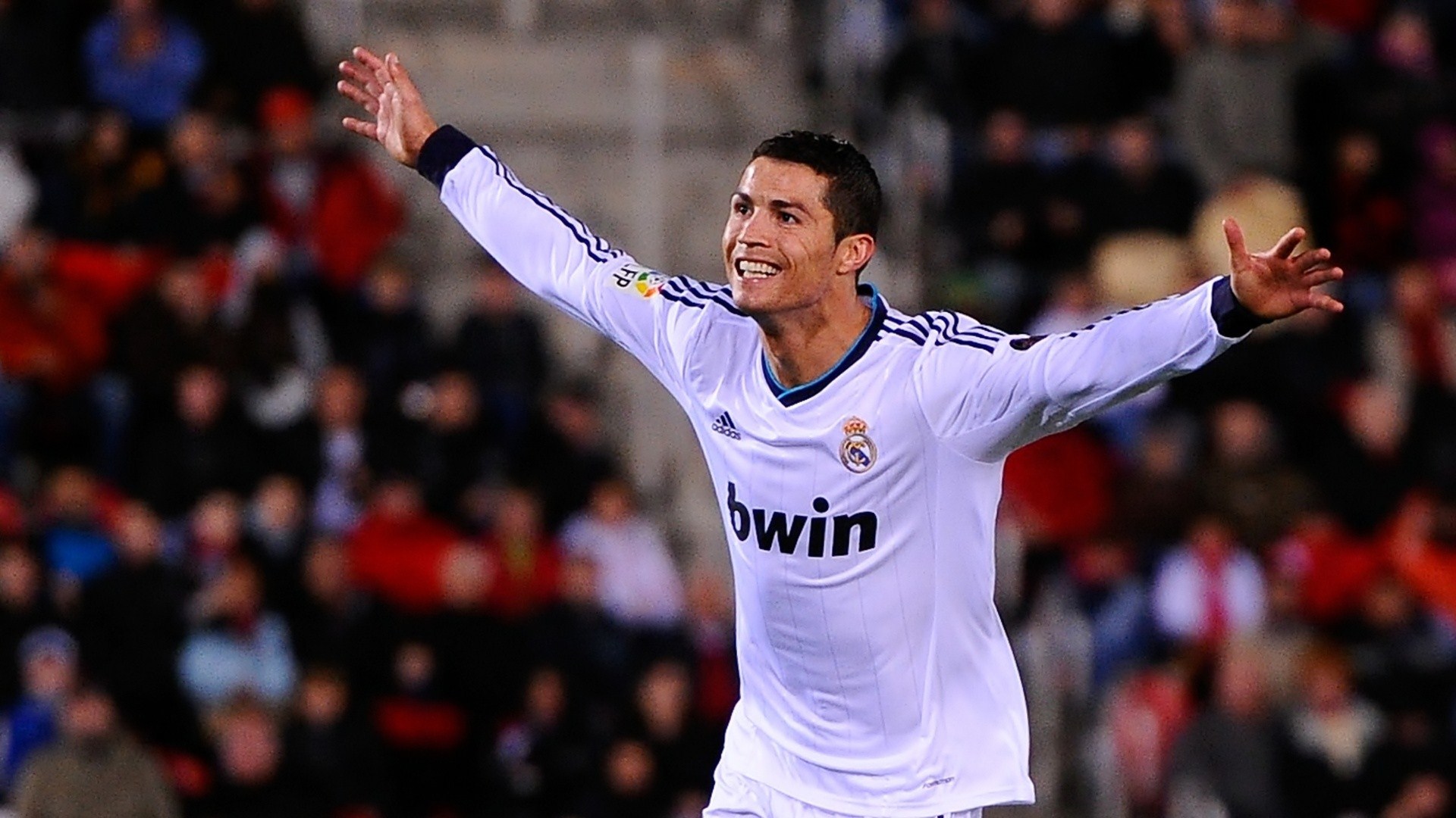 Cristiano Ronaldo HD Wallpaper | Background Image ...