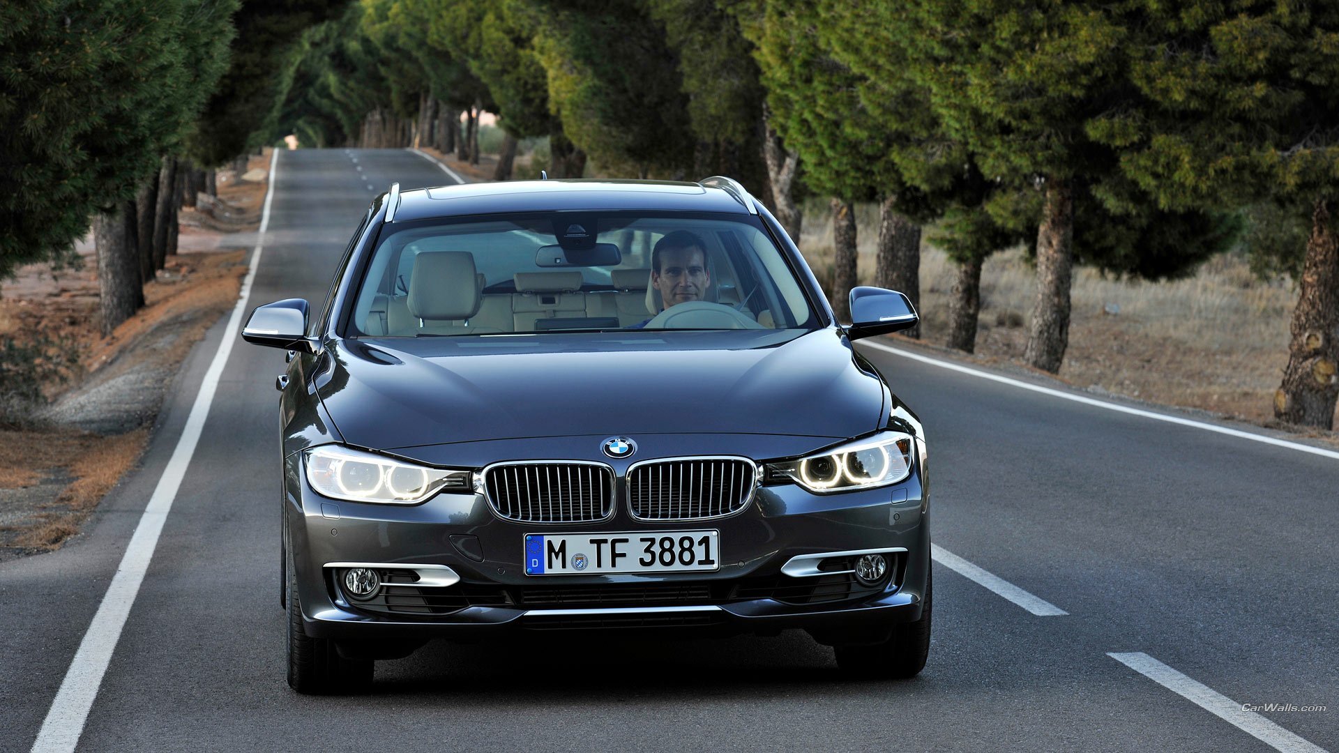 Download Vehicle BMW 3 Series Touring HD Wallpaper