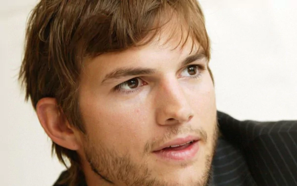 Celebrity Ashton Kutcher HD Desktop Wallpaper | Background Image