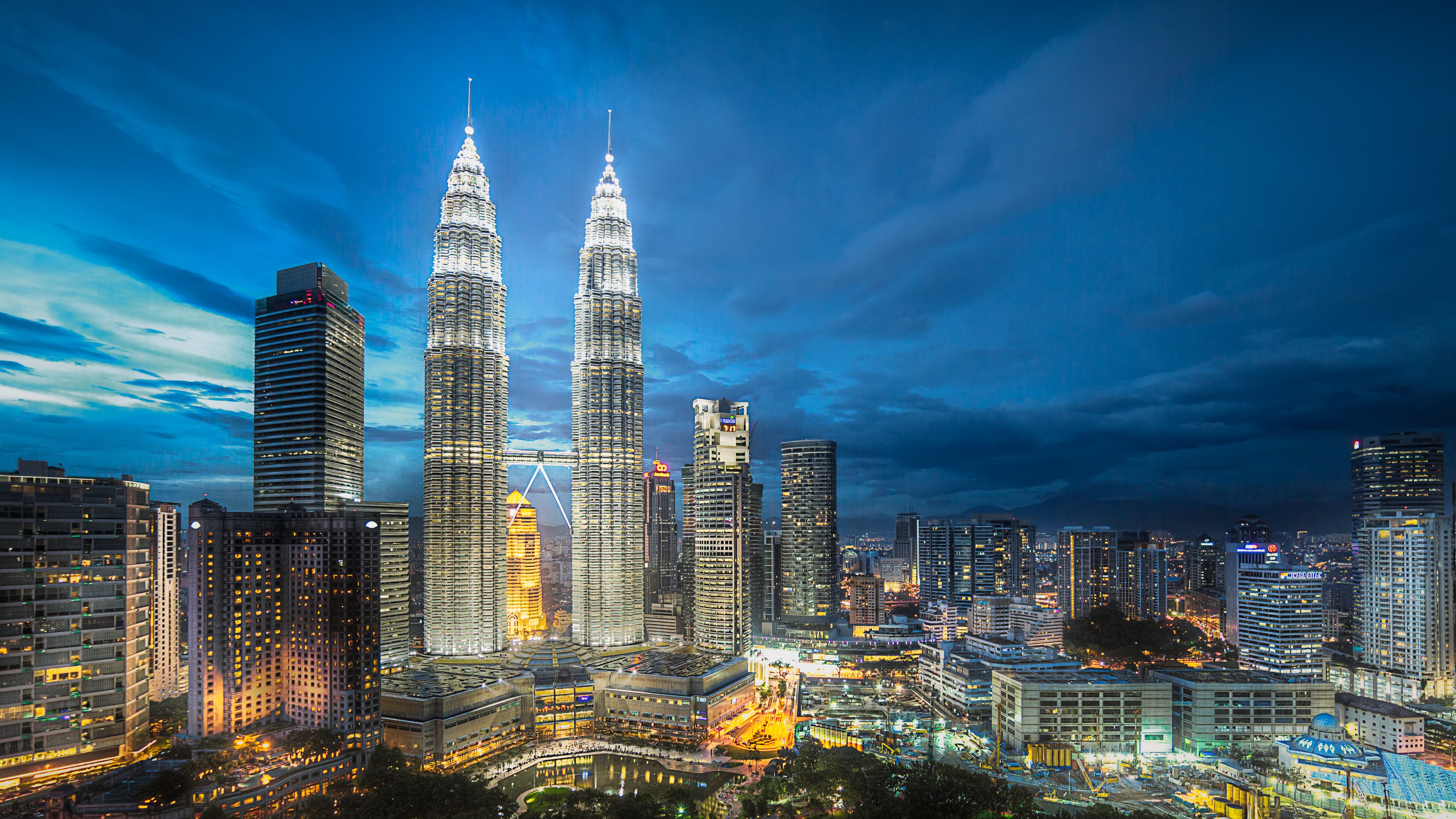 8 Petronas Towers HD Wallpapers | Background Images - Wallpaper Abyss