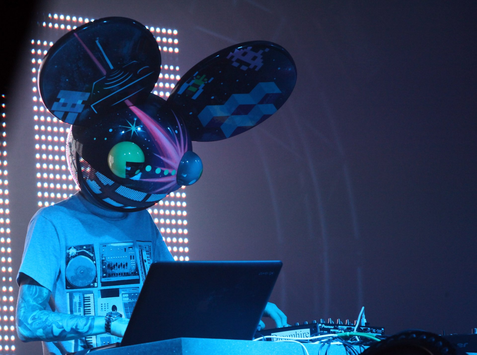 Epic Deadmau5 Concert HD Wallpaper, image size:1920x1432