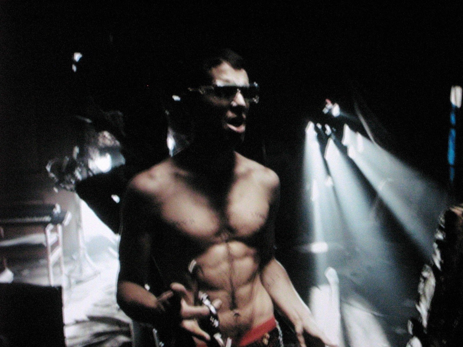 Download Movie Rocknrolla Wallpaper