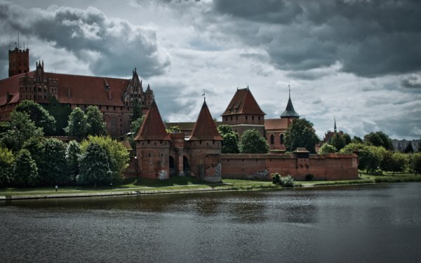 Man Made Malbork Castle Castles Poland HD Wallpaper | Background Image