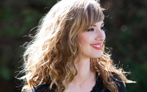 actress French woman louise bourgoin HD Desktop Wallpaper | Background Image