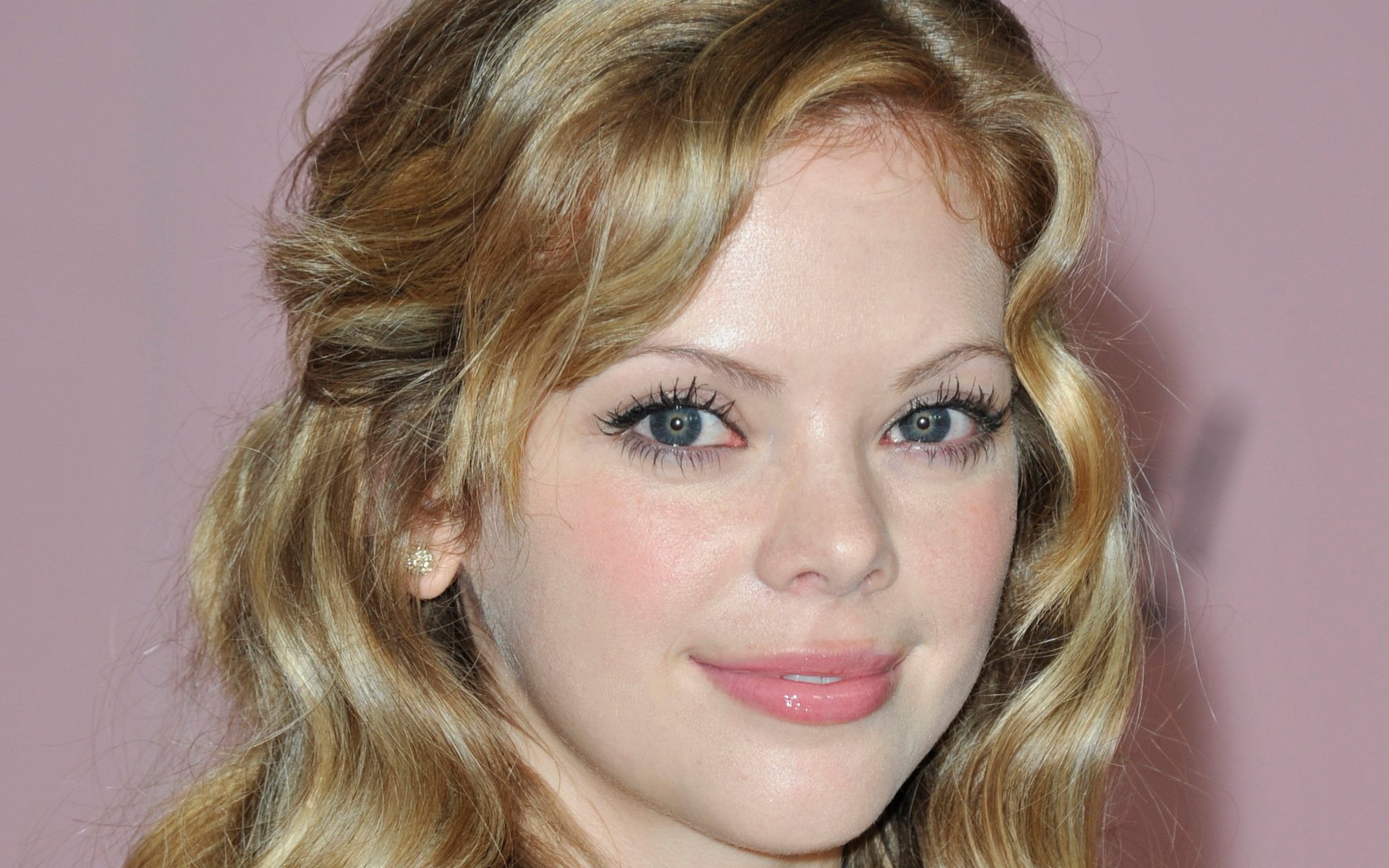 dreama walker dreama walker