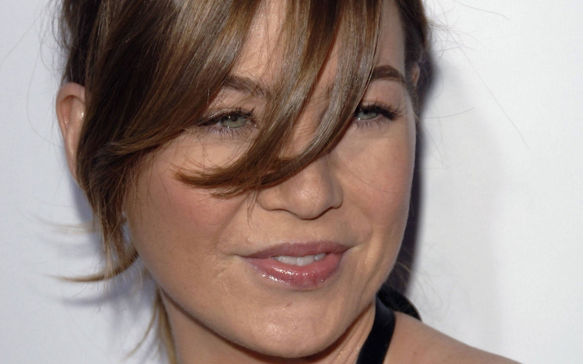 Download American Actress Celebrity Ellen Pompeo HD Wallpaper