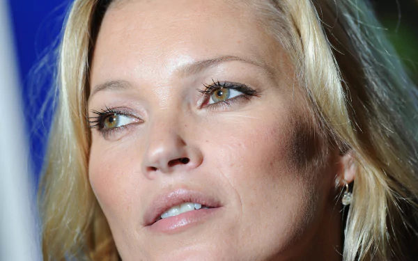 model English Celebrity Kate Moss HD Desktop Wallpaper | Background Image