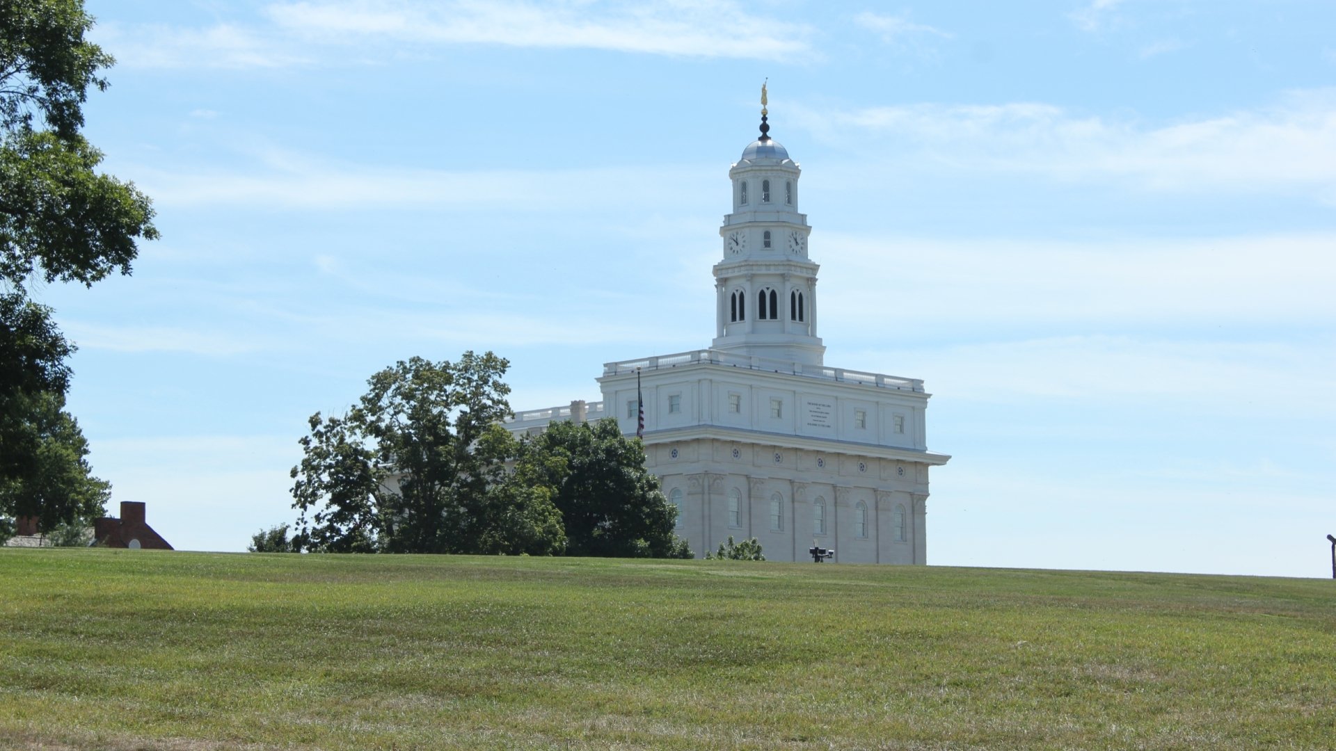 Download Religious Nauvoo Temple HD Wallpaper