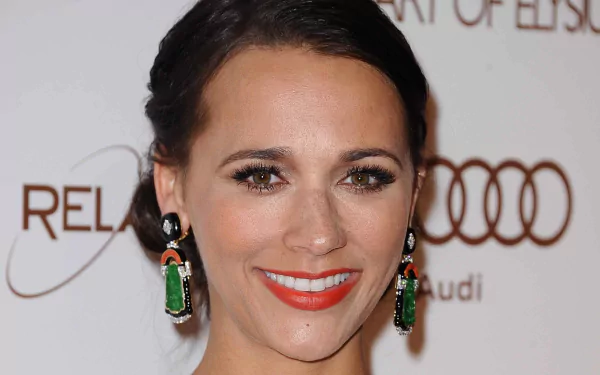 American actress Celebrity Rashida Jones HD Desktop Wallpaper | Background Image