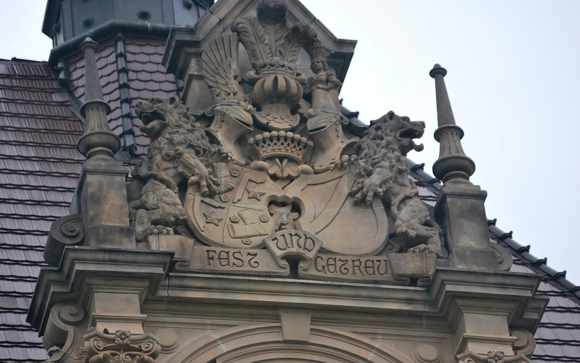 Download Man Made Moszna Castle HD Wallpaper