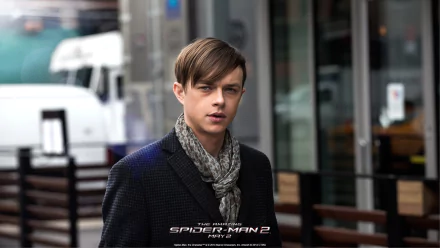 HD desktop wallpaper featuring Dane DeHaan as Harry Osborn from The Amazing Spider-Man 2, showcasing a portrait of the character in an urban setting.