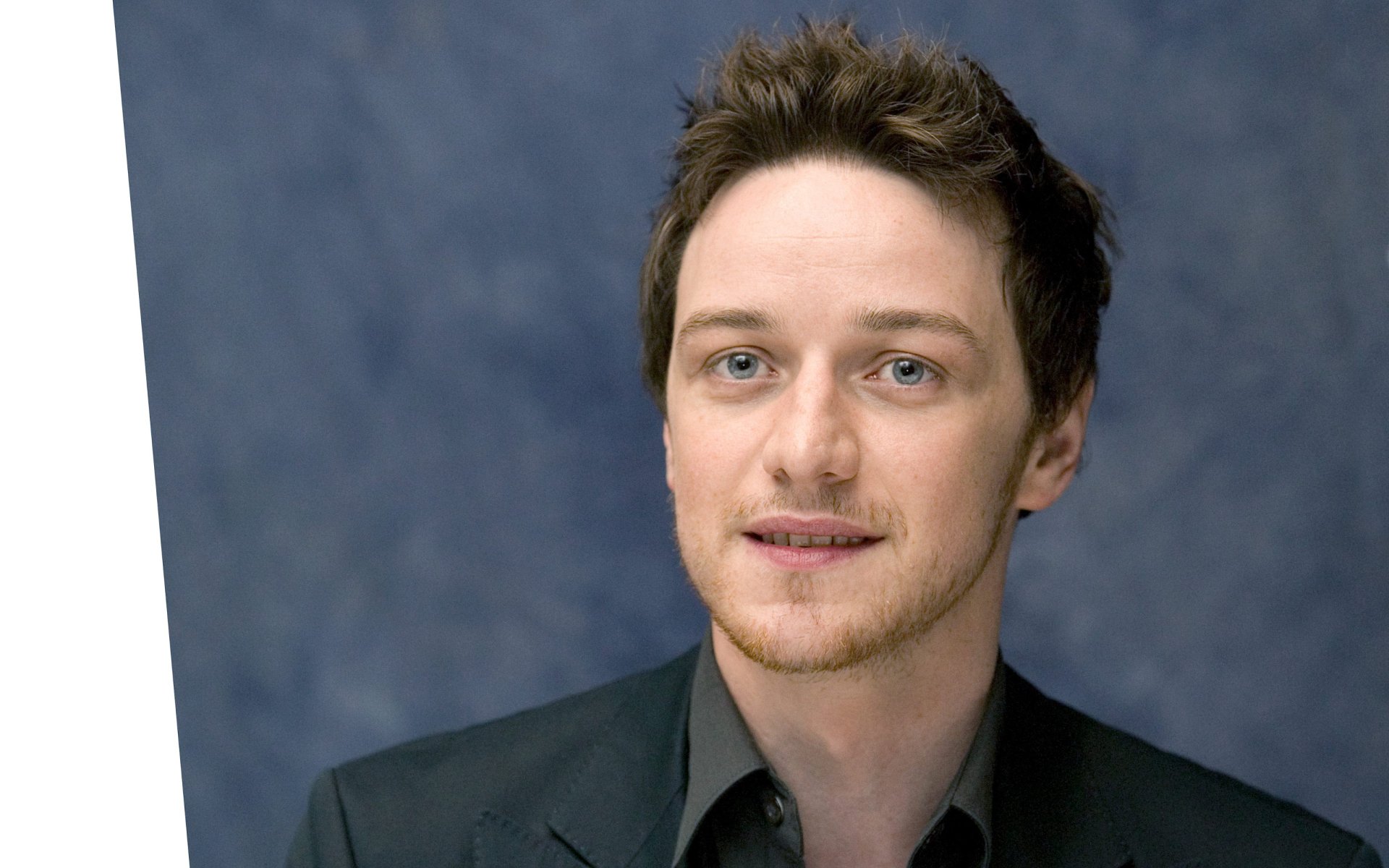 Download Scottish Actor Celebrity James McAvoy HD Wallpaper | 3200x2000 ...