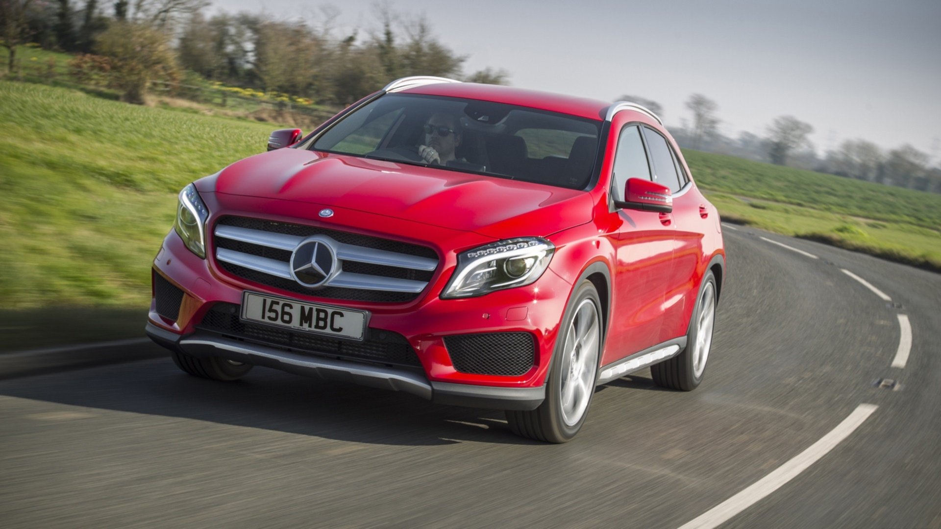 Download Vehicle Mercedes-Benz GLA-Class HD Wallpaper