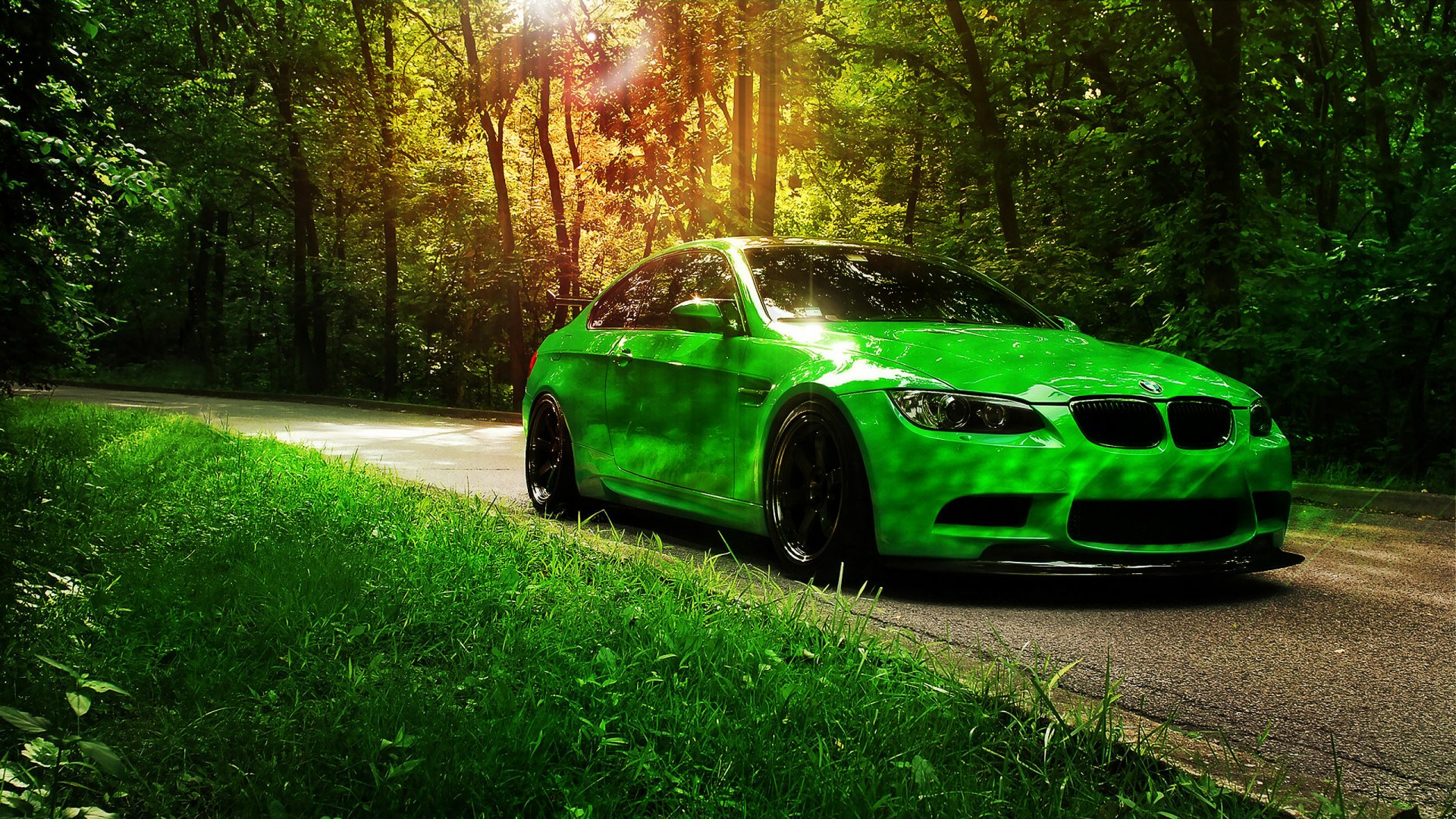 915 Green Car HD Wallpapers | Background Images - Wallpaper Abyss