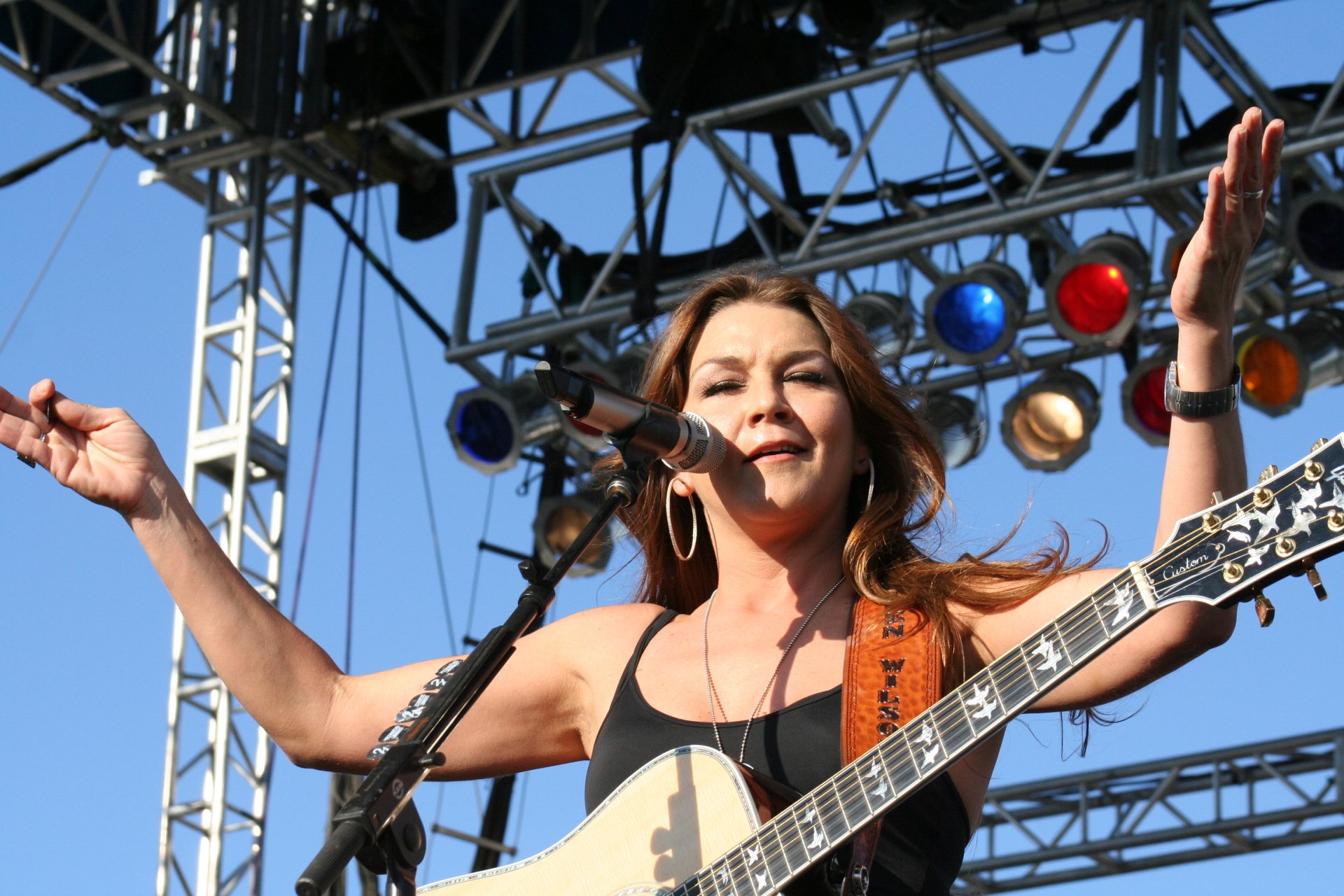 Download Music Gretchen Wilson HD Wallpaper