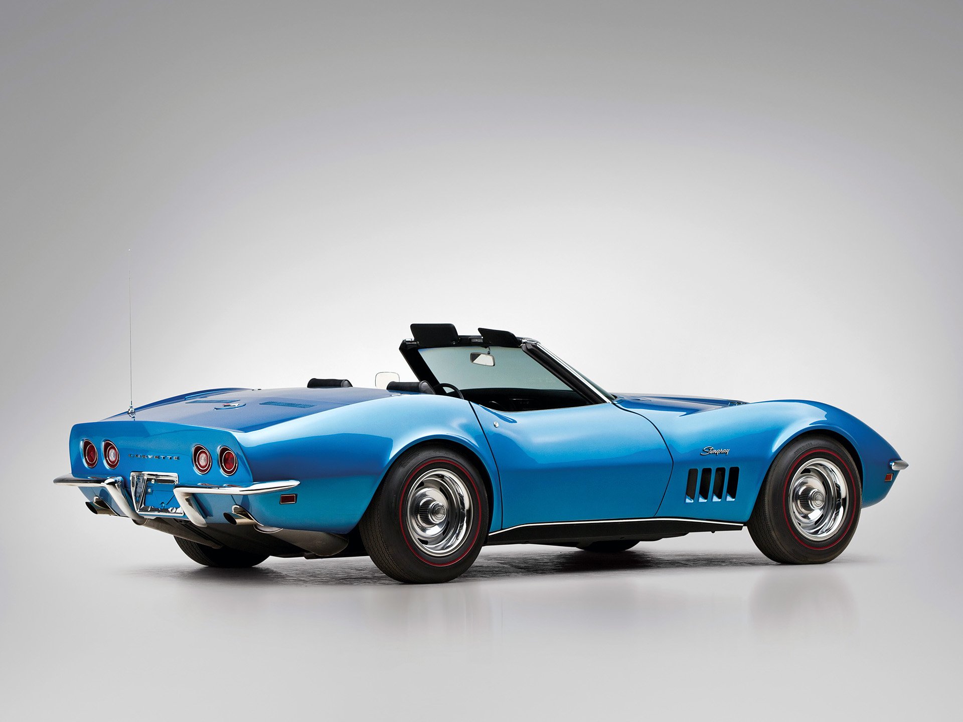 Download Chevrolet Vehicle Chevrolet Corvette Stingray Convertible HD Wallpaper