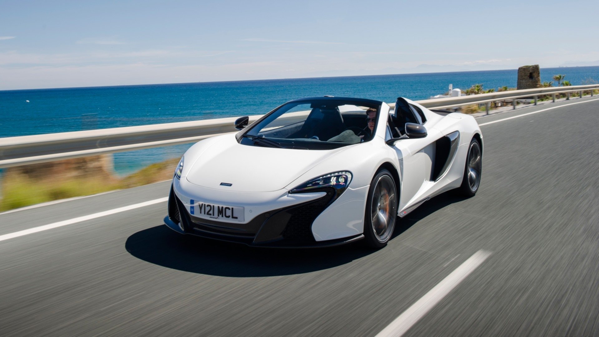 Download White Car Supercar Car McLaren McLaren 650S Vehicle McLaren 650S Spider HD Wallpaper