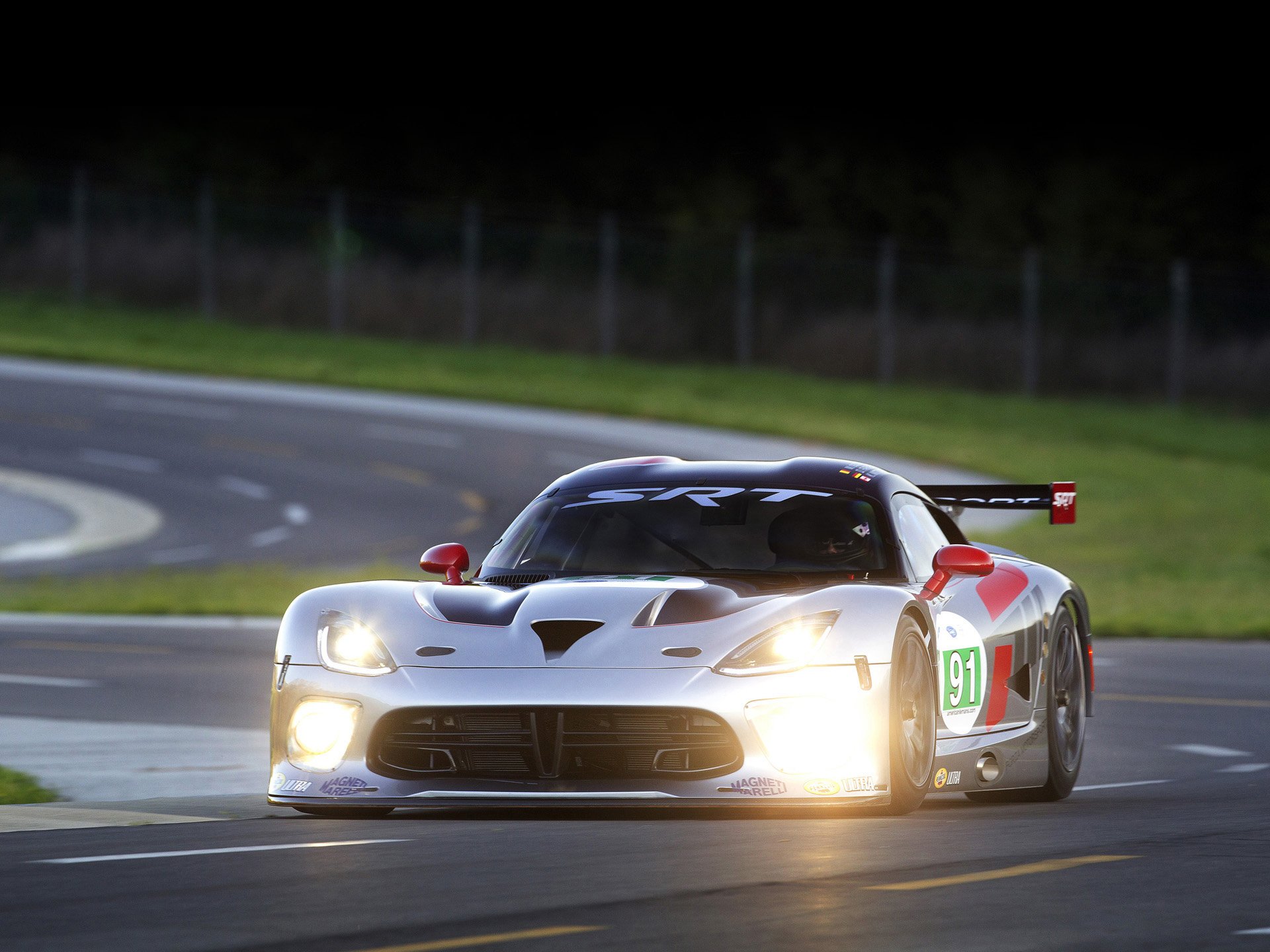 Download Dodge Viper Vehicle Dodge Viper GTS-R HD Wallpaper