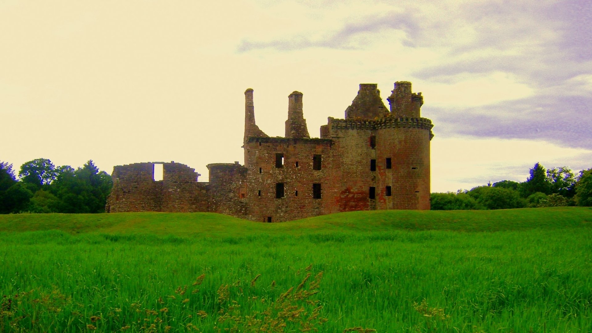 Download Man Made Caerlaverock Castle HD Wallpaper