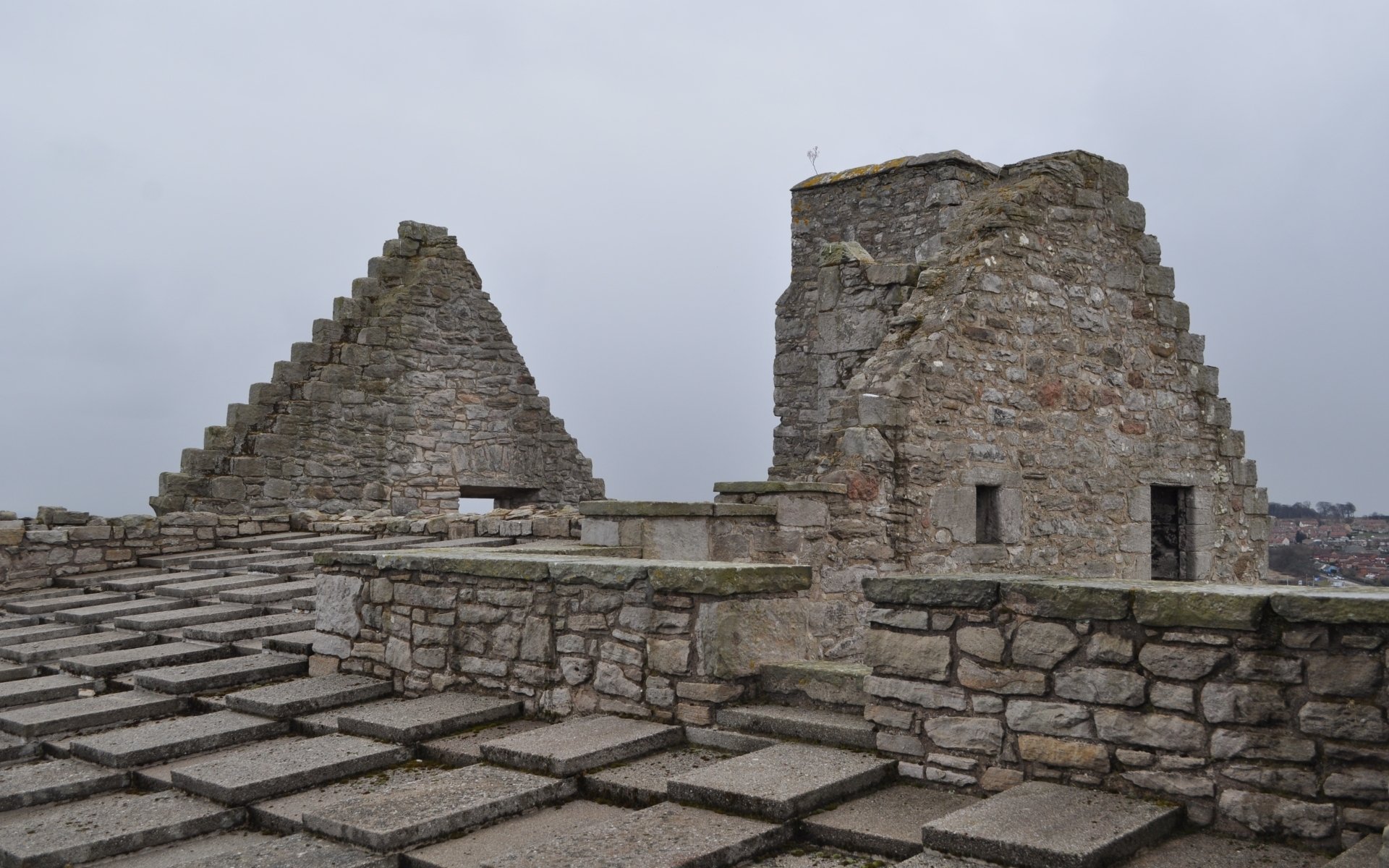 Download Man Made Craigmillar Castle HD Wallpaper