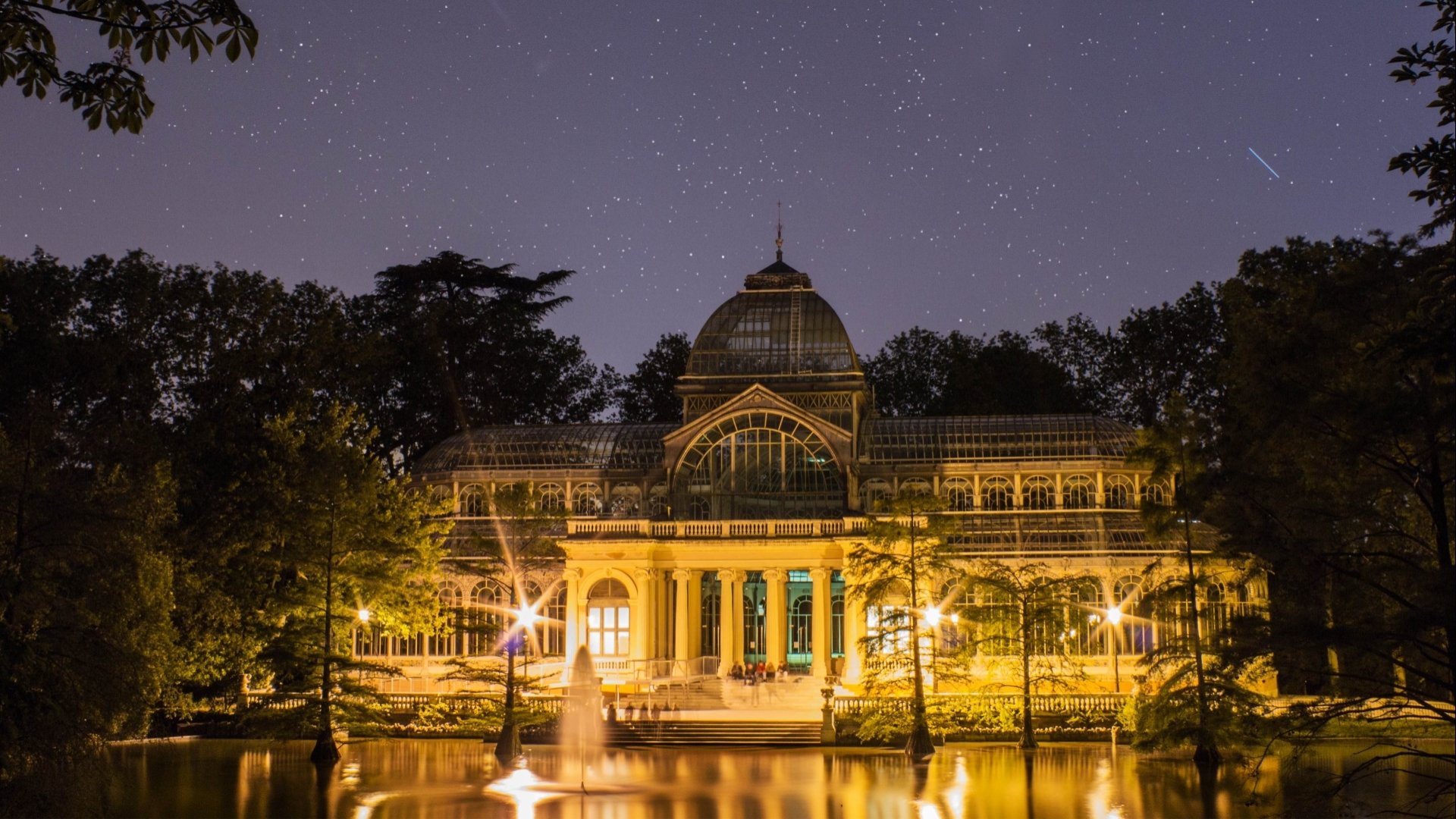 Download Man Made Palacio De Cristal HD Wallpaper