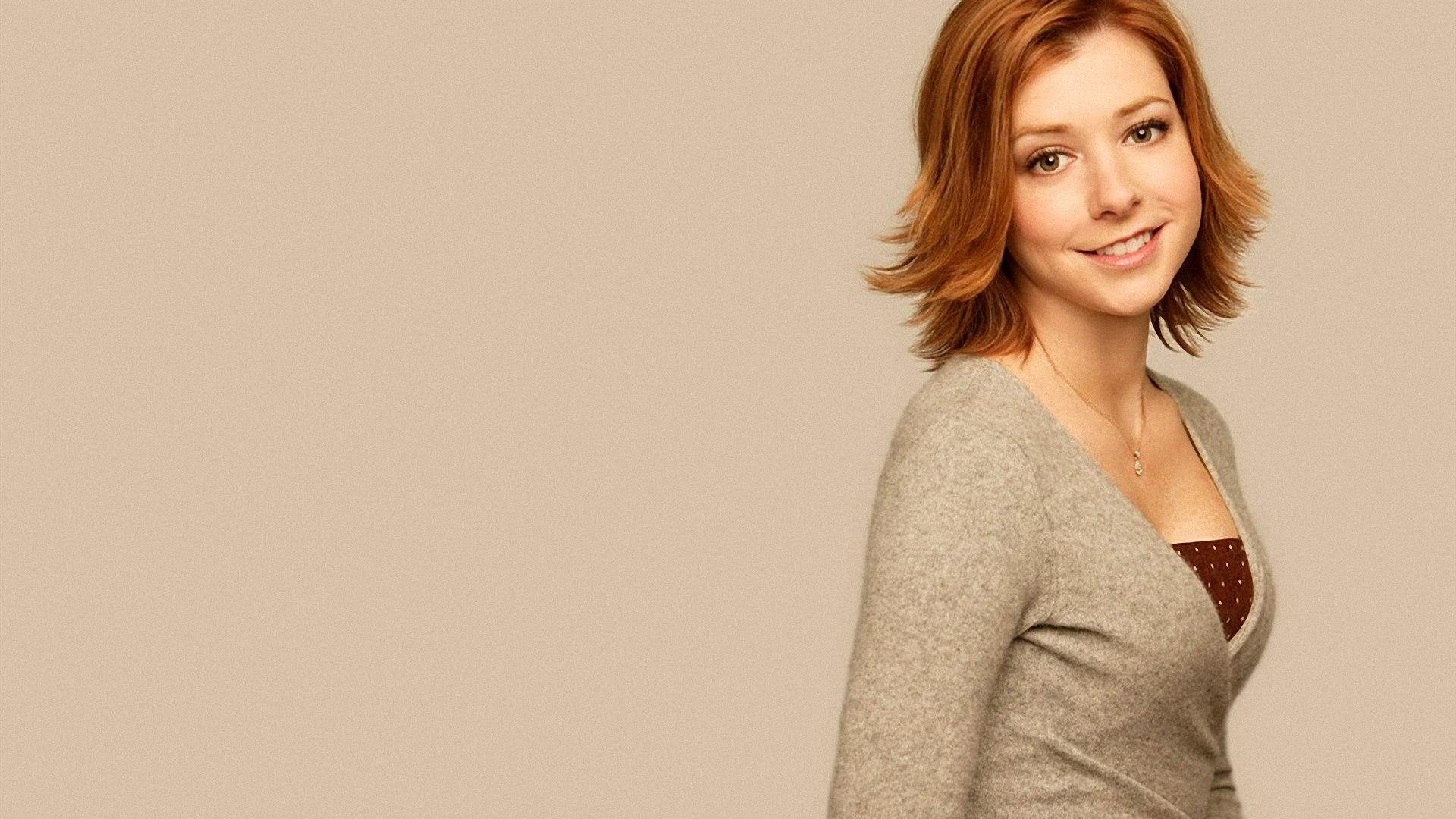 Celebrity HD Wallpaper: Alyson Hannigan