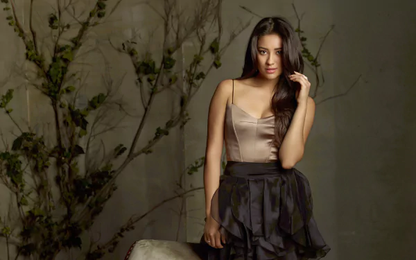 Canadian actress Celebrity Shay Mitchell HD Desktop Wallpaper | Background Image