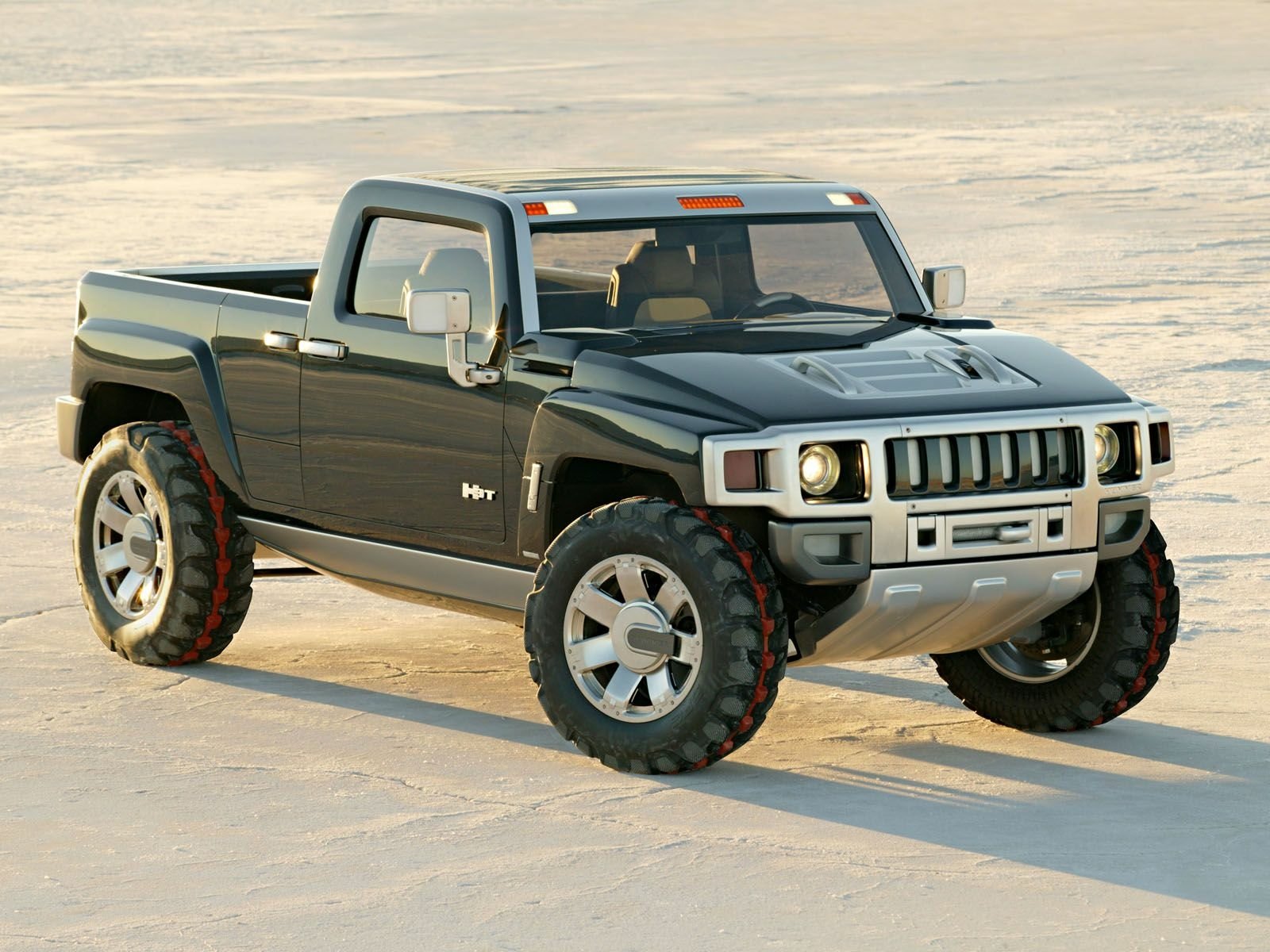 Hummer H3T Concept pickup on sand, rugged Hummer vehicle with oversized tires — HD PC desktop wallpaper and background.