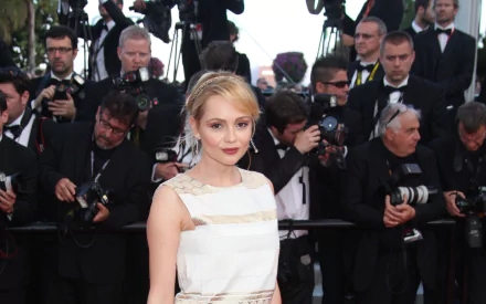 French actress woman Beatrice Rosen HD Desktop Wallpaper | Background Image