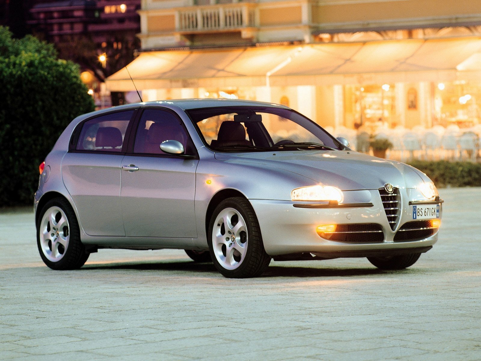 Download Alfa Romeo Vehicle Alfa Romeo 147 Wallpaper